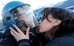 【膠事週報】吻警察的女學生將會被告性侵犯？