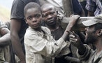 全球化的血礦與暴利：你手裡緊握的iPhone，承載了剛果百年來的掠奪與苦痛