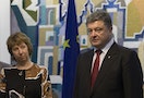 Ashton and Poroshenko make a statement in an Ukranian embassy in Minsk