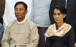 緬甸人民院議長瑞曼（左）與翁山蘇姬。Photo Credit： AP/ 達志影像