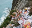 「掃把賴」垂降清水斷崖撿垃圾 短短100公尺清出300公斤廢棄物...
