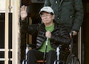 陳水扁 Former Taiwanese President Chen Shui-bian waves to supporters while leaving Taichung Prison