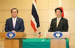 泰國總理帕拉育訪問日本，與日首相安倍晉三會談。Photo Credit：AP/ 達志影像