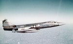 1024px-Lockheed_F-104A-10-LO_060928-F-1234S-011 (1)