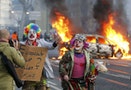 反撙節暴動怒燒警車 萬人包圍歐洲央行新總部示威