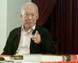 SENIOR MINISTER LEE KUAN YEW GESTURES AT A PRESS CONFERENCE AT THE LAUNCH OF HIS BOOK IN SINGAPORE.