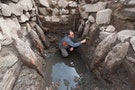 為什麼考古學家愛鑽地洞？