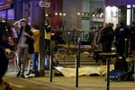 巴黎第11區餐廳發生槍擊事件。photo credit: Reuters