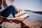 Research Shows 92% College Students Prefer Physical Books Over E-Readers
