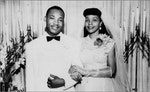1953年新婚燕爾的金恩與柯蕊塔