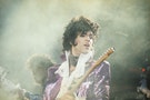 全球降下「紫雨」——王子的音樂和電影傑作《Purple Rain》