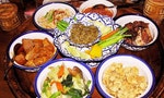 到泰國清邁時，別忘了體驗六樣菜色的「蘭納帝王饗宴」