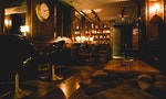 一半是髮廊，一半是酒吧：復古風格的複合式Salon & Bar
