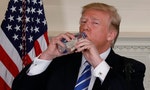 特朗普總結亞洲之行：偉大美國回來了    媒體卻更關心他怎樣喝水