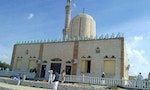 埃及清真寺遭多起炸彈、持槍掃射攻擊，至少235死109傷