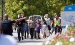 美國南加州小學女教師上課遭丈夫槍殺，兩名學童受波及1死1傷