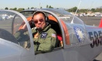 第一位駕駛小飛機繞地球的華人，應天華與漆中華民國國徽飛機墜毀加州