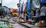 曼谷特色市集：「美功鐵道市集」、「安帕瓦水上市場」一日遊交通攻略