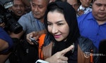 印尼政壇新星莉塔獲頒「反貪獎」　領獎前卻因涉貪遭逮捕