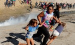 美國投催淚彈、墨西哥強制驅離，數百移民強闖邊境遭阻