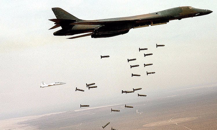 東南亞歷史上的今天：1968年感恩節，美國在老撾大規模轟炸