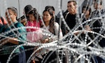 大批移民在美墨邊境排隊希望能進入美國申請庇護