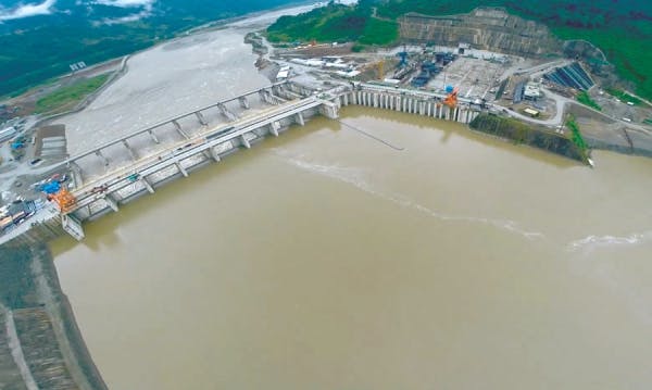 「中國製造」的厄瓜多爾大壩 — 28億美元換7000條裂縫，還得用8成石油「還債」