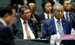 馬哈迪拿新加坡開刀，是為考驗星國新領導人，還是轉移國內焦點？