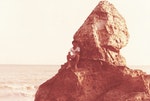 德光島頭頸石