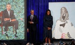 奧巴馬與米歇爾的畫像揭幕　奧巴馬：白髮畫少一點可以嗎？