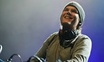 23歲就入選百大DJ前三名，瑞典電音傳奇人物Avicii驟逝