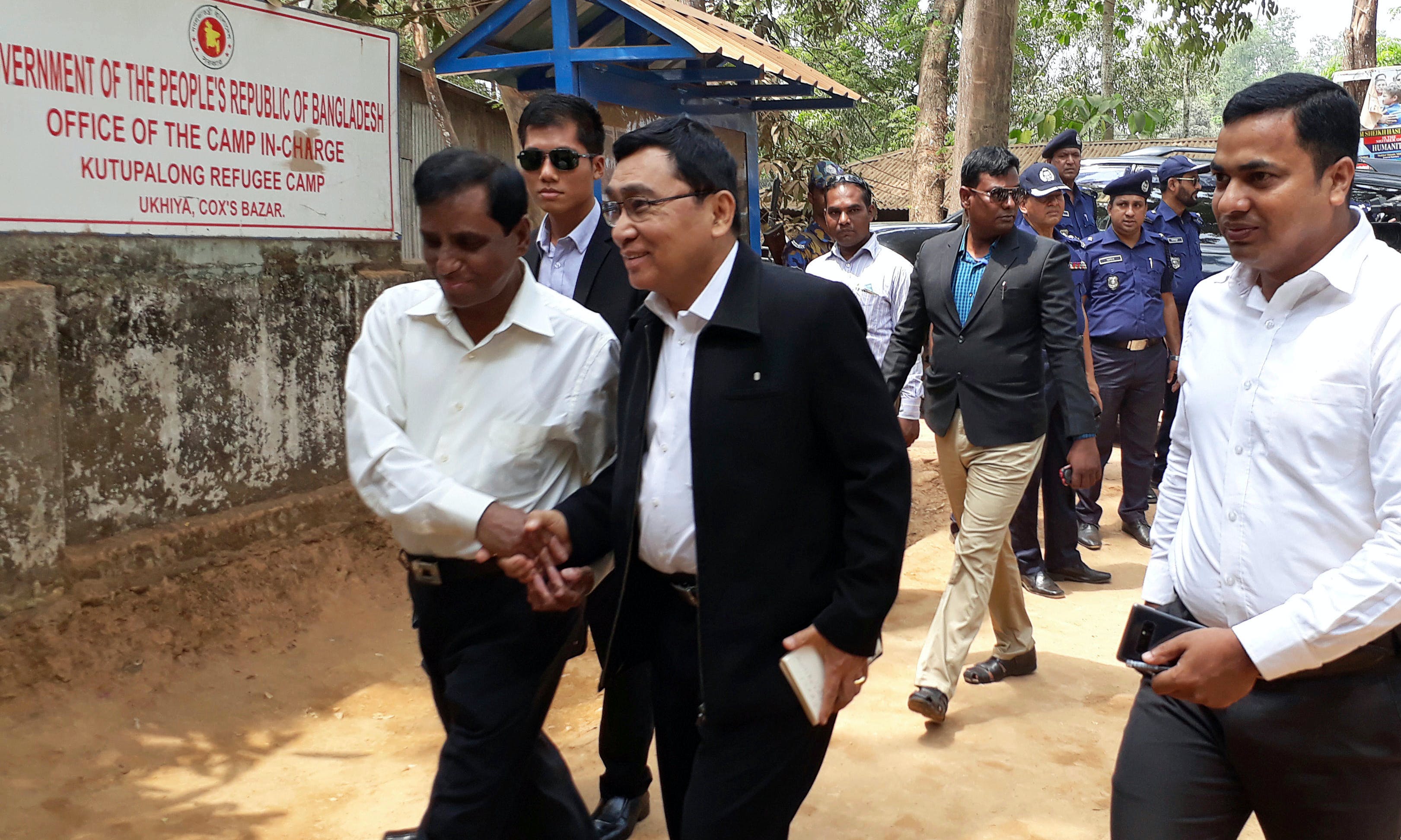 鎮壓後首次，緬甸部長訪孟加拉羅興亞難民營