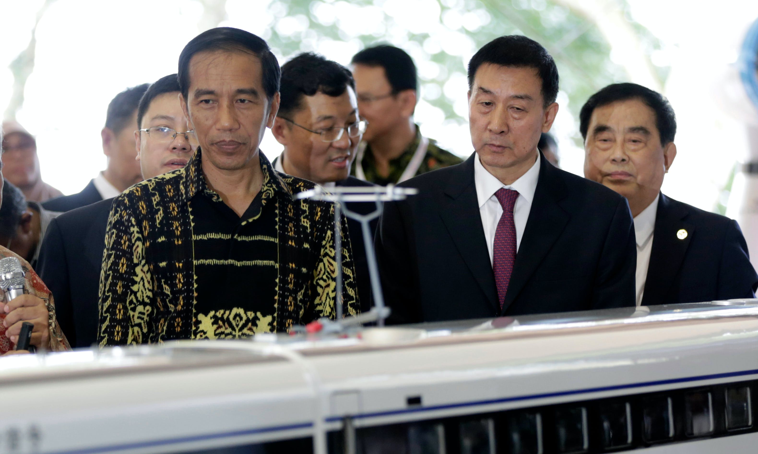 中資在東南亞：印尼面臨「要資金或勞工潮」兩難，馬哈迪選前表示擬重啟談判