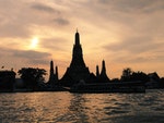 800px-Wat_Arun_and_Sunset