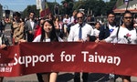 回家機票只能買「中國台灣」：歐盟中心布魯塞爾，出現第一起「台灣人」的街頭抗議