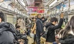 《手機消費革命》：「手機沈浸效應」增加人們在擁擠地鐵上消費的可能性
