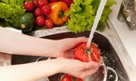 《全方位好食事典》：「加鹽加醋」洗菜真的能去除農藥嗎？