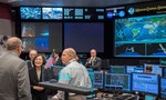 總統蔡英文來到NASA的「控制中心」：從太空看台灣很美