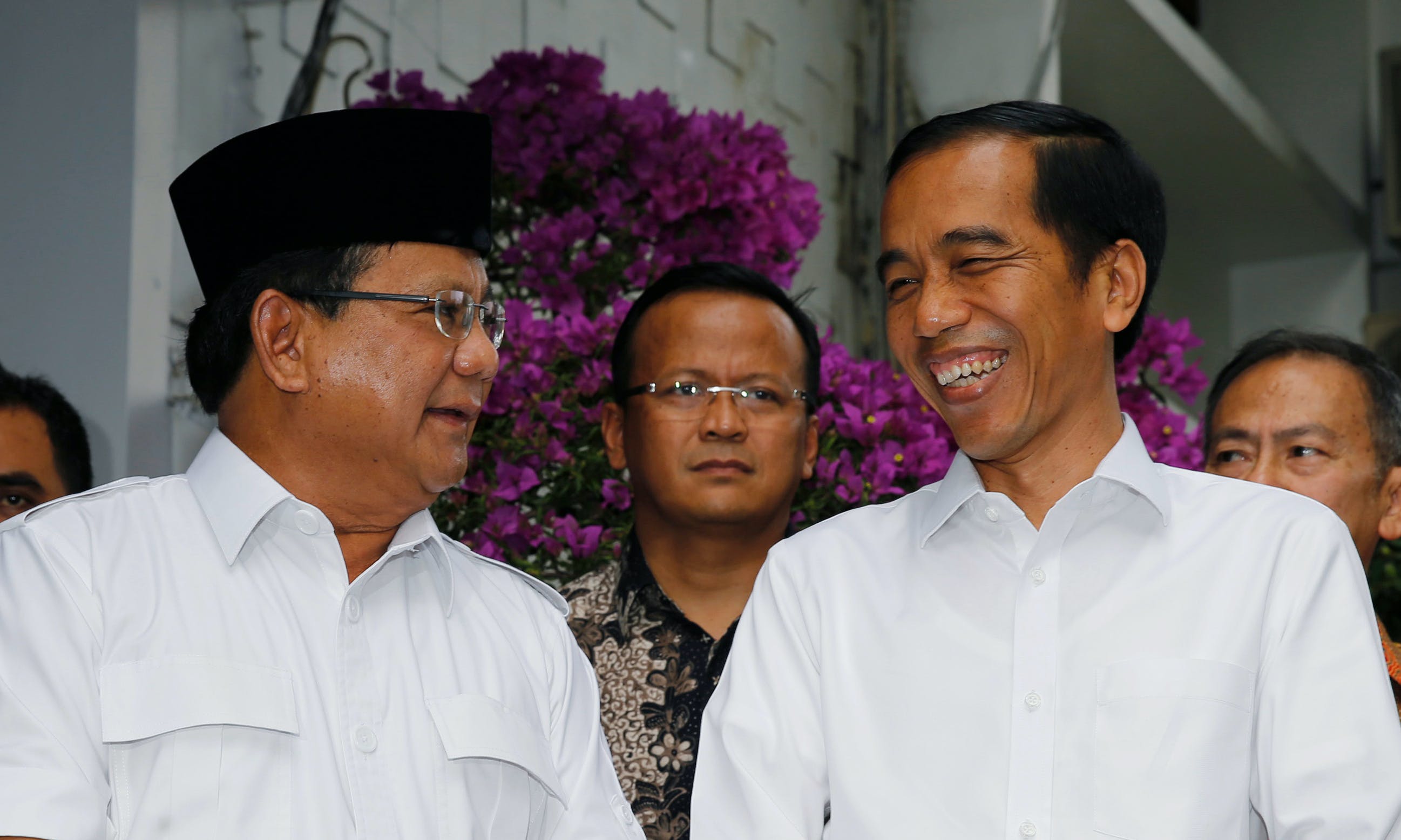 ANALYSIS: Jokowi & Subianto Have Few Answers for Faltering Indonesian Economy