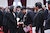 蔡總統與新任行政院閣員握手致意