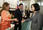 蔡總統接見巴拉圭副總統韋拉斯格斯伉儷