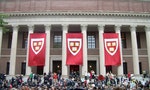 維持「種族多元」哈佛遭控給亞裔學生低分，法院判決：招生作業「不完美」但未違憲