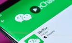 微信 New york, USA - June 10, 2018: WeChat messenger application on android smartphone screen close up view - 圖片