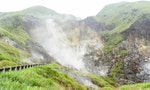 大屯火山群 Active crater with sulfur smock releasing from the ground, Datun Volcano in the Yang Ming Shan national park, Taiwan. - Image