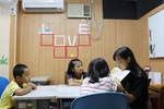 蹲點大學生於臺東南迴陪伴學童閱讀、創作自己的故事繪本