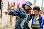黎巴嫩女導演娜迪拉巴基(左)的新片《我想有個家》榮獲奧斯卡獎提名