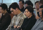 《我們與惡的距離》女主角賈靜雯(右四)堪稱從影最洋蔥演出_公視提供