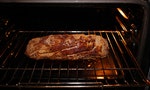 《分子廚藝》：科學解釋為什麼牛肉烤過後「抖一抖」，會更柔軟美味