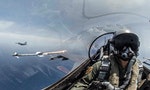 F-16戰機發射響尾蛇飛彈射擊目標