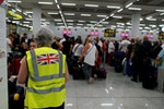 湯瑪斯庫克集團破產機場旅客英國